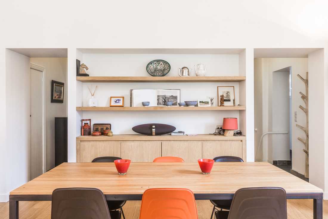 Salle à manger aménagée par un architecte d'intérieur à Toulon