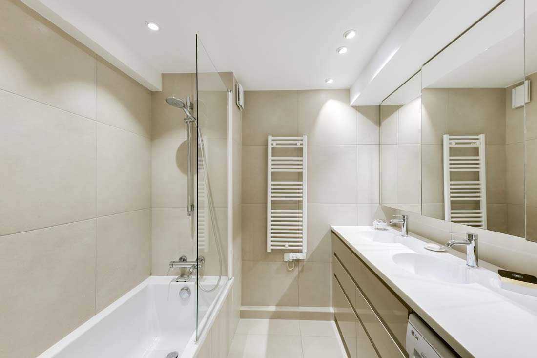 Rénovation d'une salle de bain par un architecte d'intérieur à Toulon
