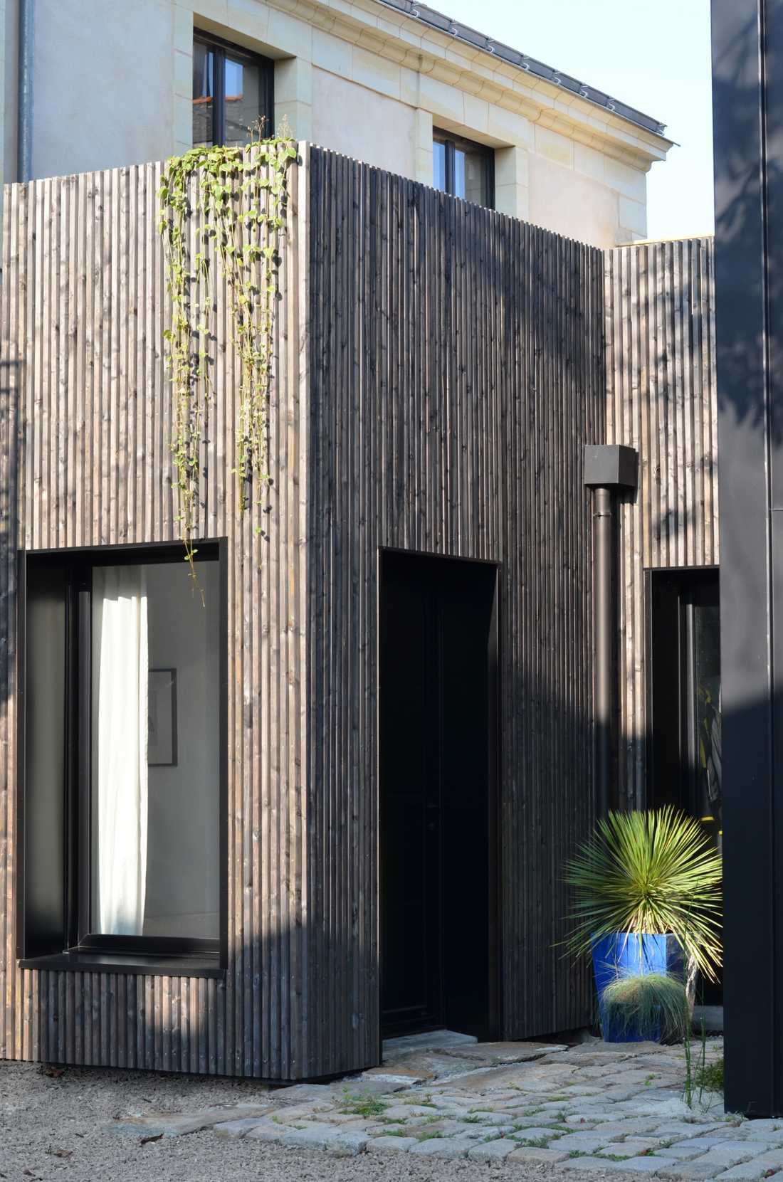 Extension of an old house carried out by an architect in Toulon