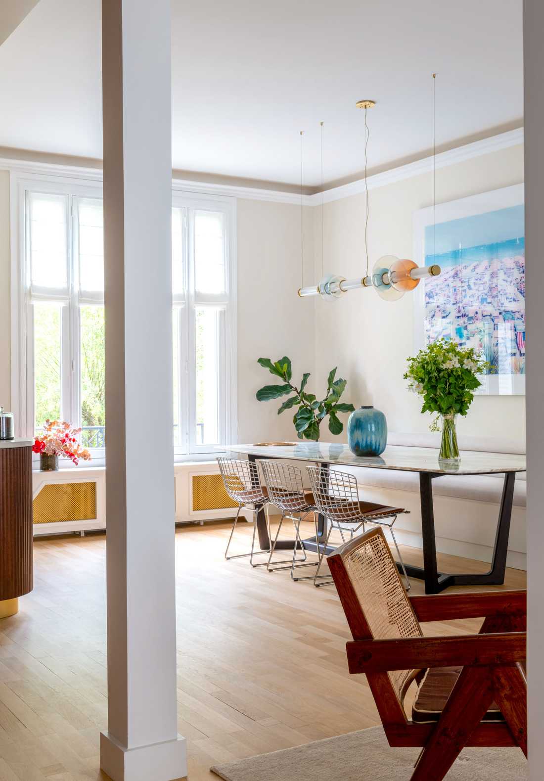 Salle à manger d'une maison à Toulon rénovée par un décorateur d'intérieur