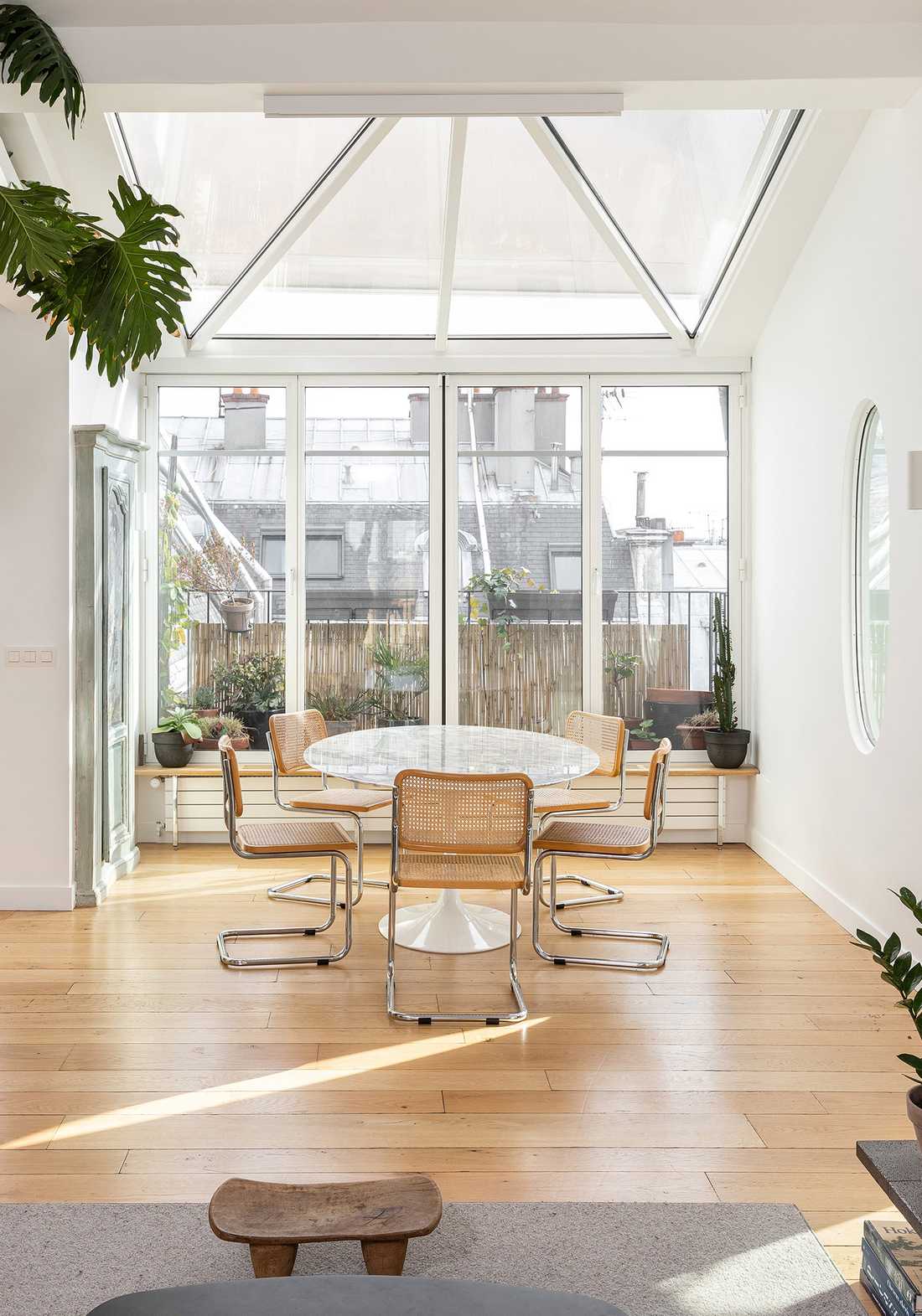 Salle à manger amenagée par un architecte d'interieur à Toulon