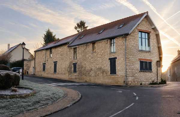 Contemporary restructuring of a farmhouse