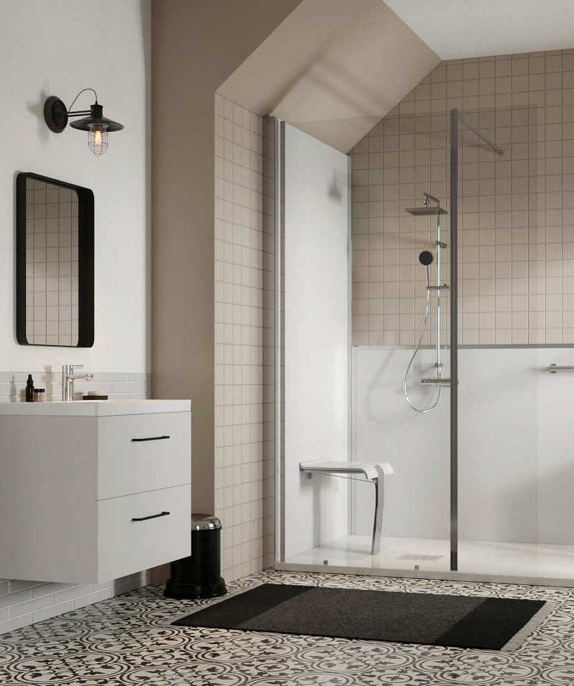 Salle de bain PMR aménagé par un architecte d'intérieur in Var