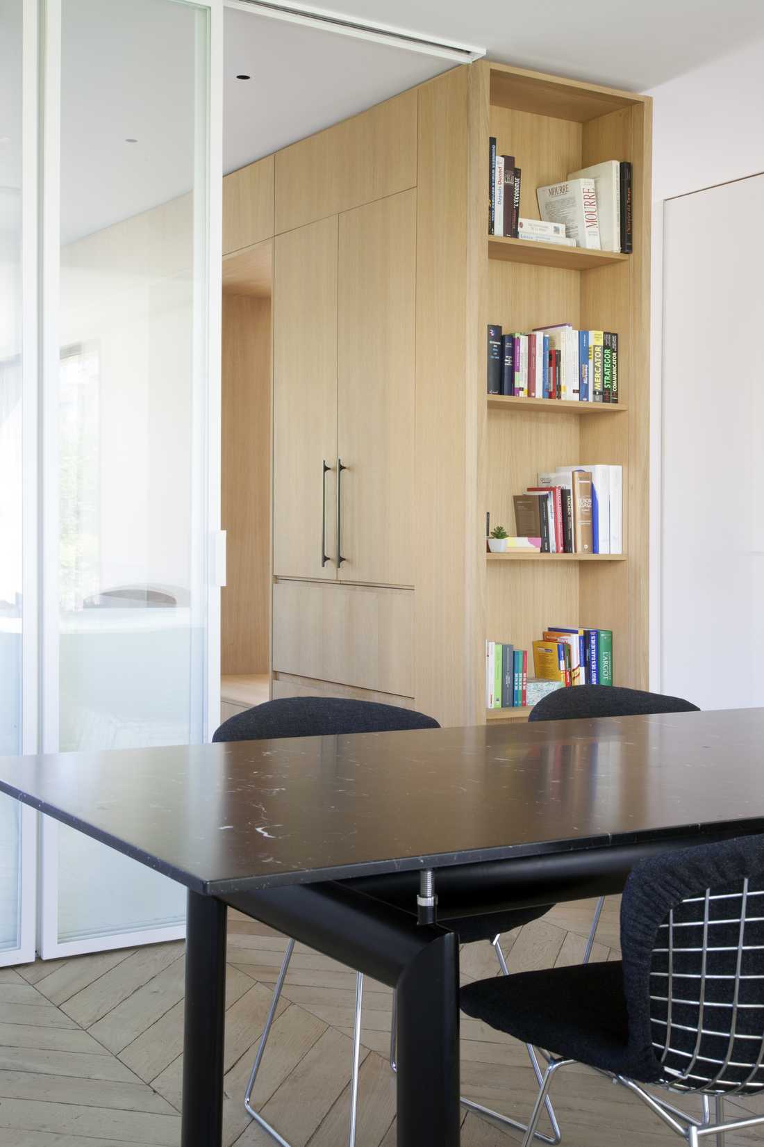 Salle à manger rénovée par un architecte d'intérieur à Toulon