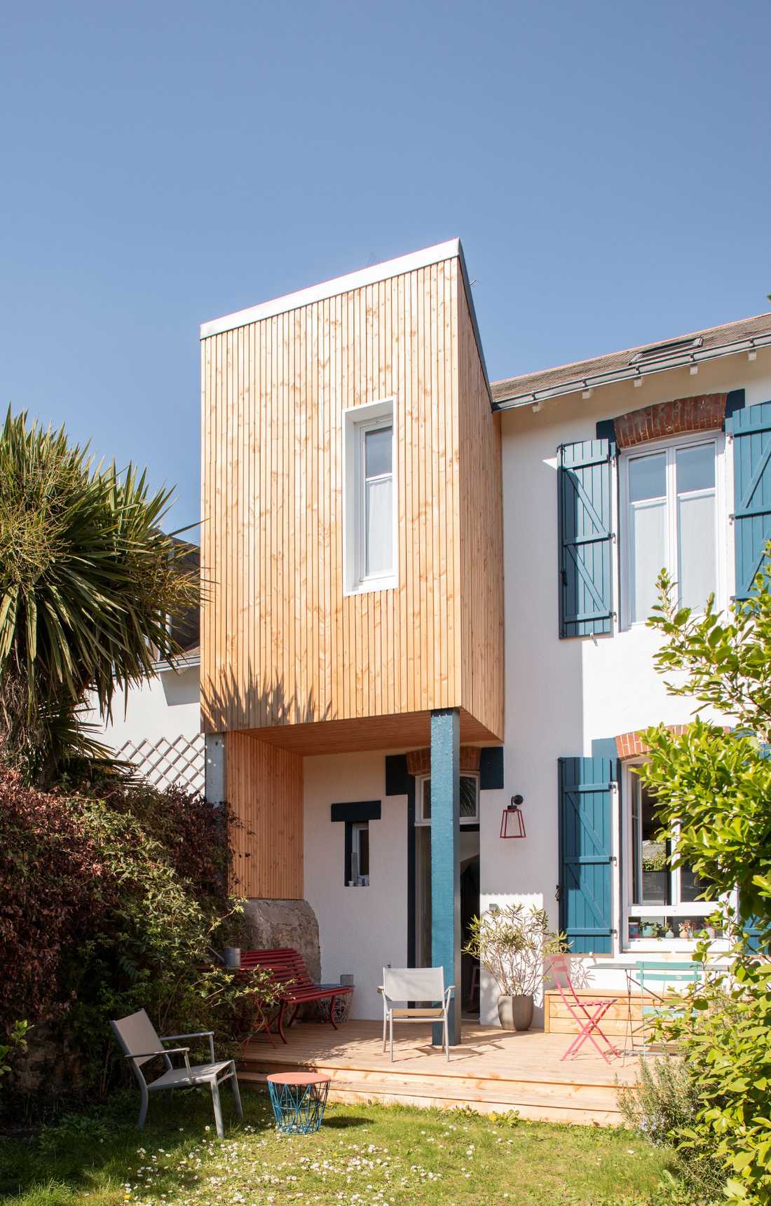 Architect-designed townhouse extension in Toulon
