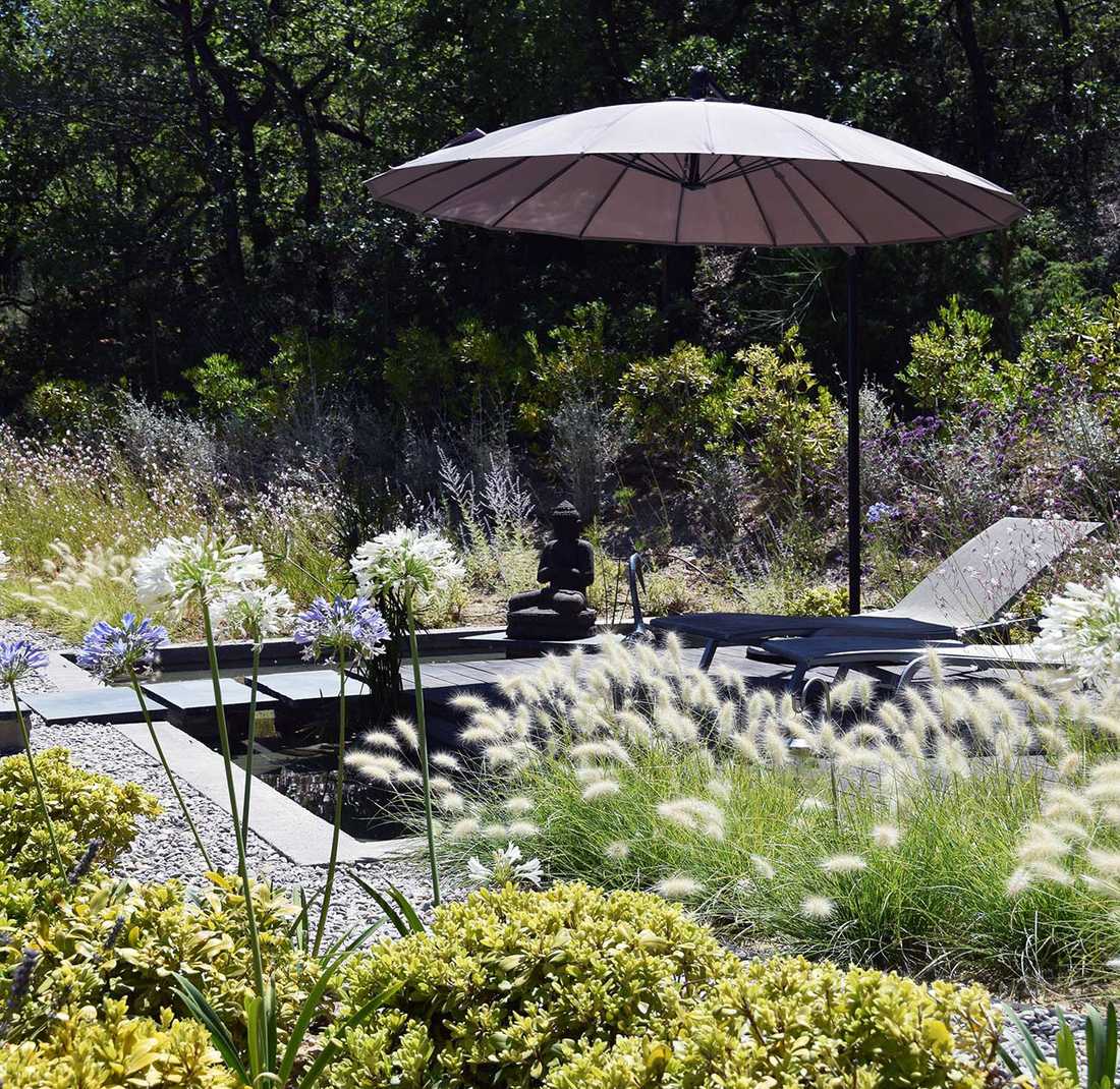 Jardin zen aménagé par un concepteur paysagiste à Toulon