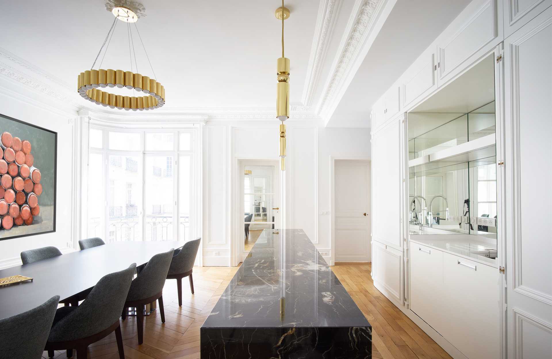 Redesign of Haussmannian apartment by an interior designer
