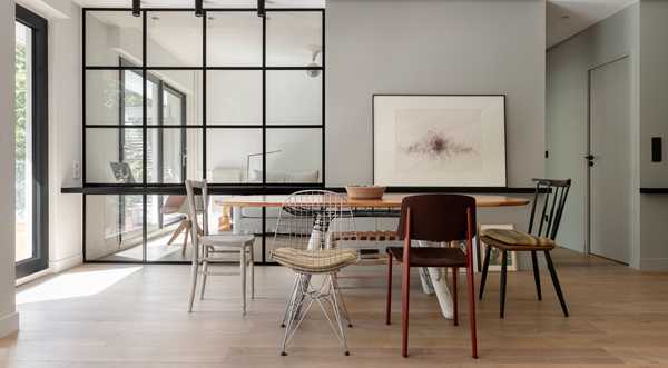 Décoration d'interieur d'un salon - salle-a-manger avec verrière à Toulon