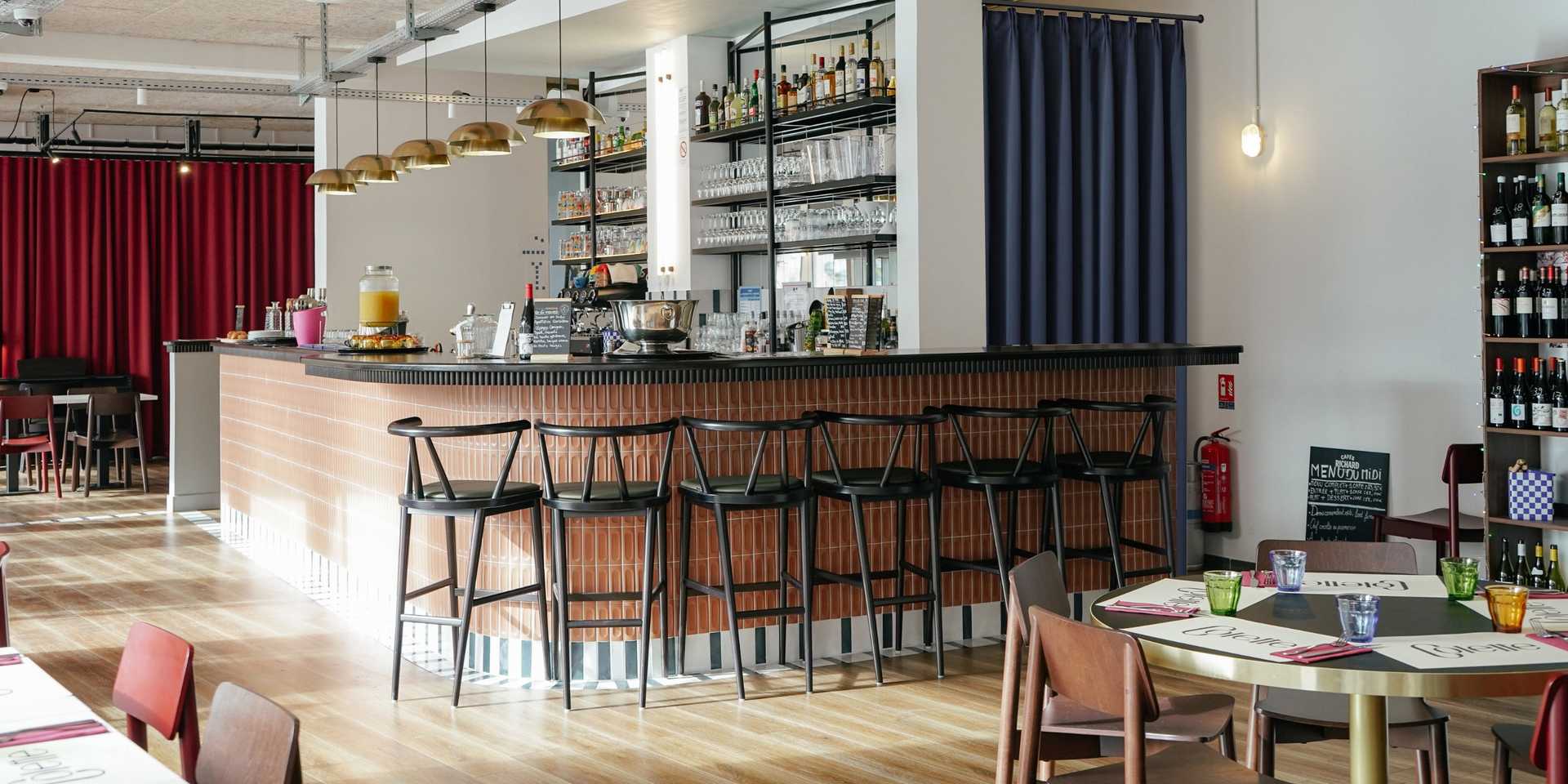 Restaurant de la Côte d'Azur aménagé par un architecte