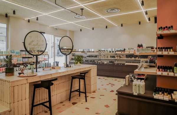Retail design of a cosmetics shop