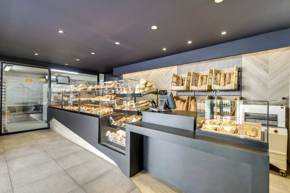 Présentoire d'une boulangerie réalisé sur mesure par un architecte d'intérieur à Toulon